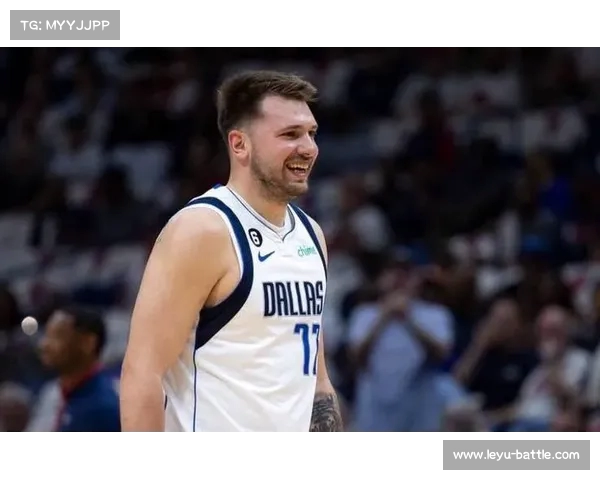 克莱与东契奇欧文联手，独行侠三巨头能否点燃新赛季冠军希望？